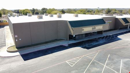 8621-8751 Camp Bowie Blvd W