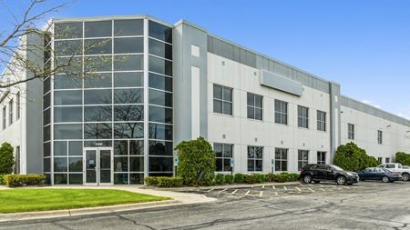 Industrial space for Rent at Northwest Corporate Park Building 9 in Elgin