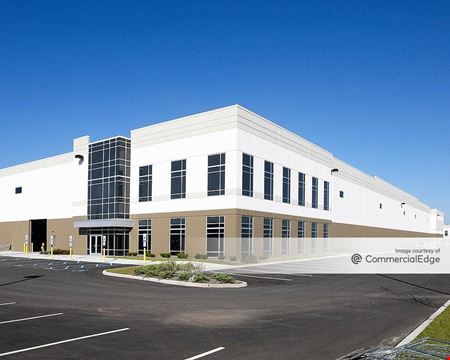 Industrial space for Rent at Legacy Commerce Center in Linden