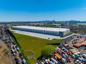 ±354,400 SF Logistics Center for Lease