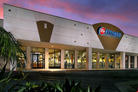 Sport / Entertainment space for Rent at 5858 Warner Avenue in Huntington Beach