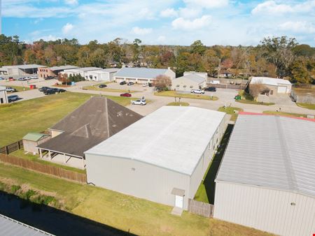 Industrial Flex Warehouse Near LA-44 & LA-30