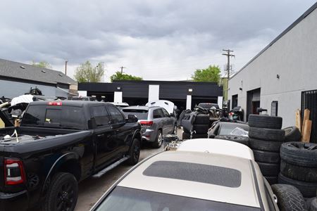 Retail space for Rent at 4,000 SF autobody repair shop w/ paint booth in Denver