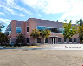 Crown Plaza - 2730 Gateway Oaks Drive