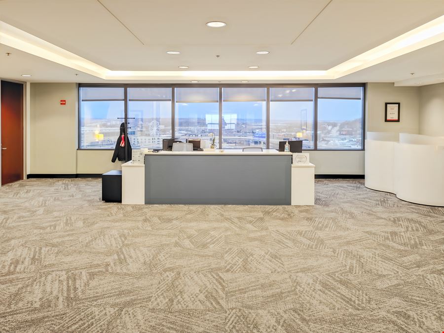 Regus - Kansas City - Crown