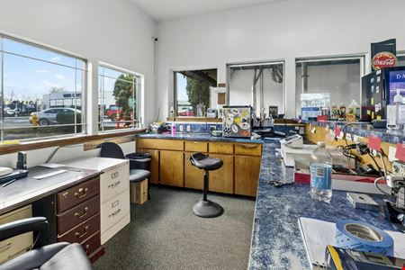 12425 SW Canyon Rd