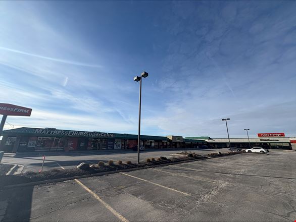 CEDARNOLE PLAZA