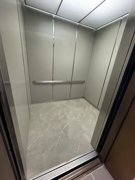 Single Offices - 1110 Bonifant St