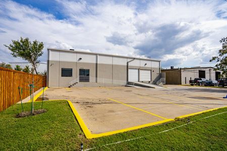 Industrial space for Sale at 2626 Sea Harbor Rd in Dallas