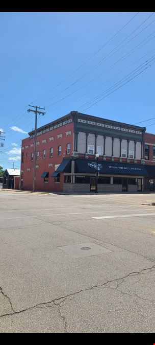 68 E Elm St