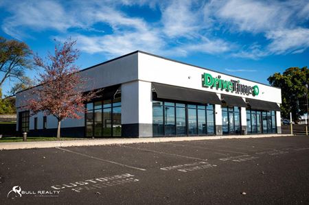 Retail space for Sale at DriveTime, NNN Lease Investment Opportunity | 7.1% Cap Rate | Union City, GA in Union City