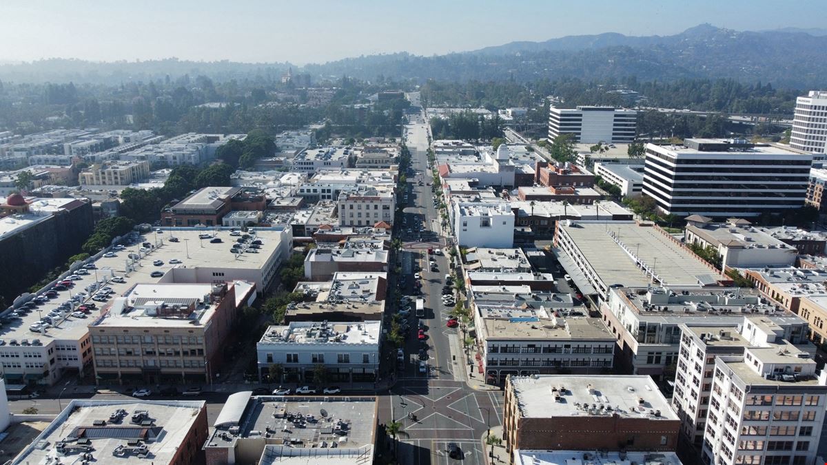 38-46 E Colorado Blvd