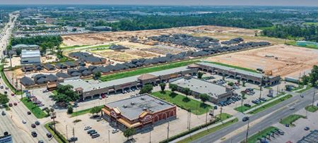 Retail space for Rent at Ella Plaza in Houston