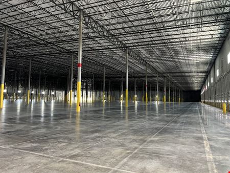 226,800sf-943,000sf Warehouse For Lease