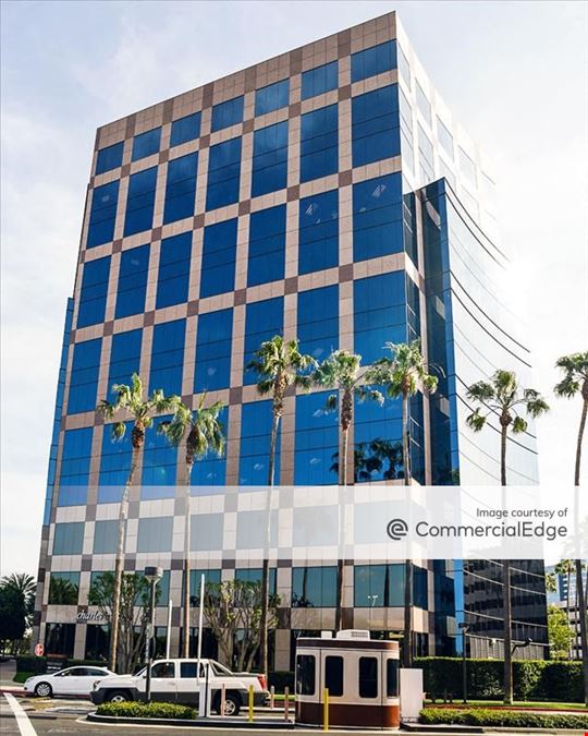 Irvine Concourse - 2020 Main Street