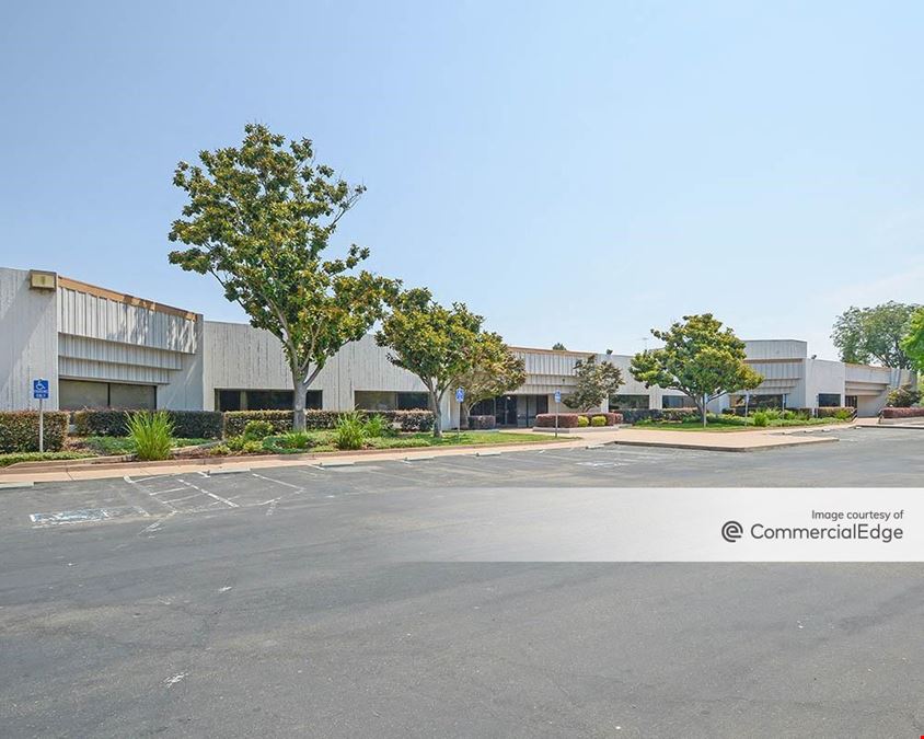 North First Business Park - 58-70 Daggett Drive
