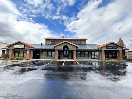 Office space for Rent at Northpoint Plaza in Redding