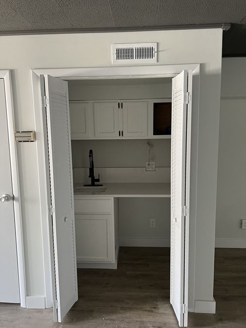 Morsetto Per Antenna Philmore Morsetto Per Antenna TV Philmore 15-827B - A 2 Vie, Con Bulloni, Universale (vecchio Stock Nuovo) Morsetto 2 Vie Per Palo Antenna