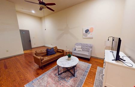 135 W Salem