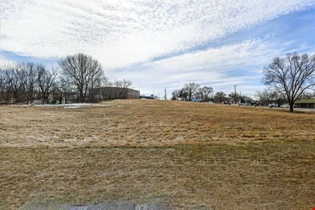Southern 1-Acre Commercial Lot in Broadway