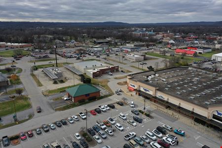 Free-Standing Shepherdsville Retail Building with Drive-Thru