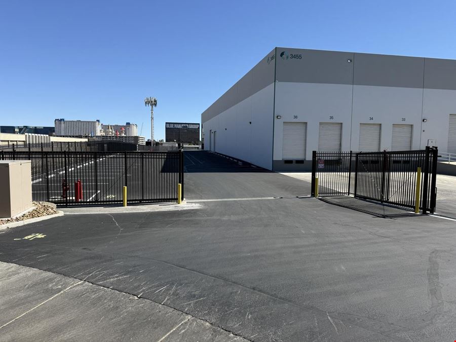 *Sublease* ±111K Industrial Bldg - Near the Strip