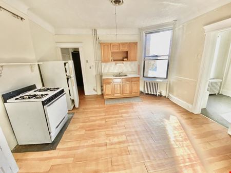 24-14 21st St