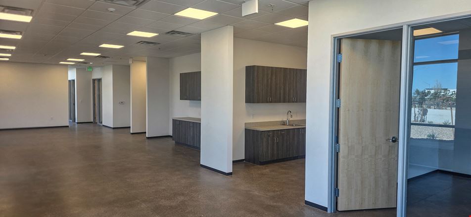 7320 E Pecos Rd, Bldg 03, Ste 105