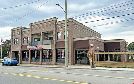 32821- 32905 Grand River Ave