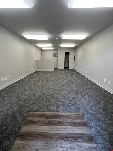 Office space for Rent at Dearborn Plaza in Keizer