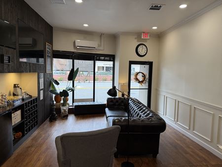 Retail space for Sale at 934 River Rd in Edgewater