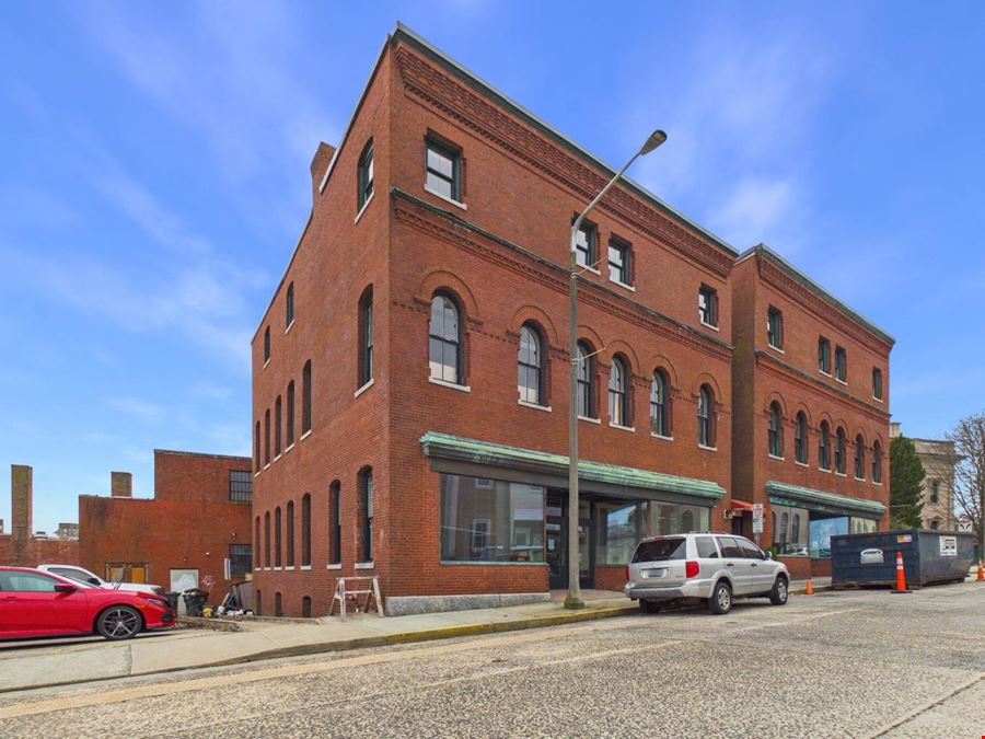12 Masonic Street