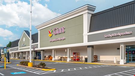 Retail space for Rent at Saratoga Shopping Center in Springfield