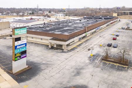 Retail space for Sale at REO: Riverview Plaza | Value-Add Multi-Tenant Retail Center in Saginaw