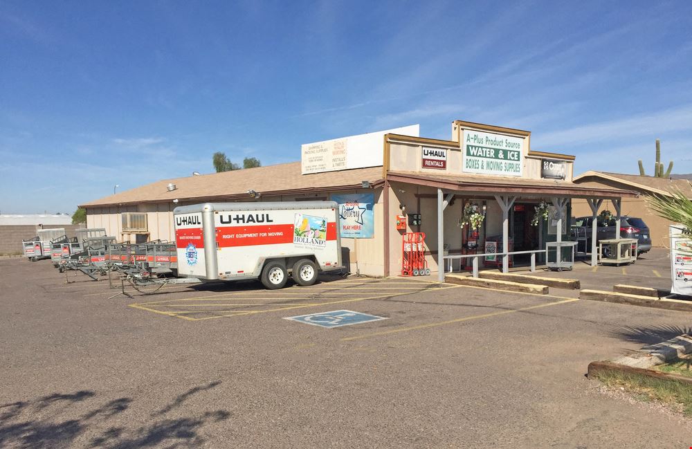 Retail property in Apache Junction, AZ 832 N. Main Dr., Apache