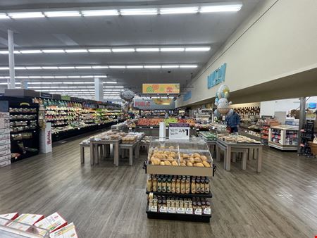 Edgewater Place Shopping Center