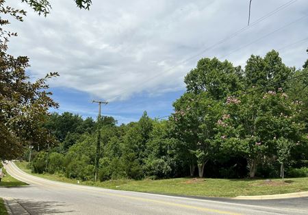 Retail space for Sale at Westlake Commercial Development Lot at Smith Mountain Lake in Hardy