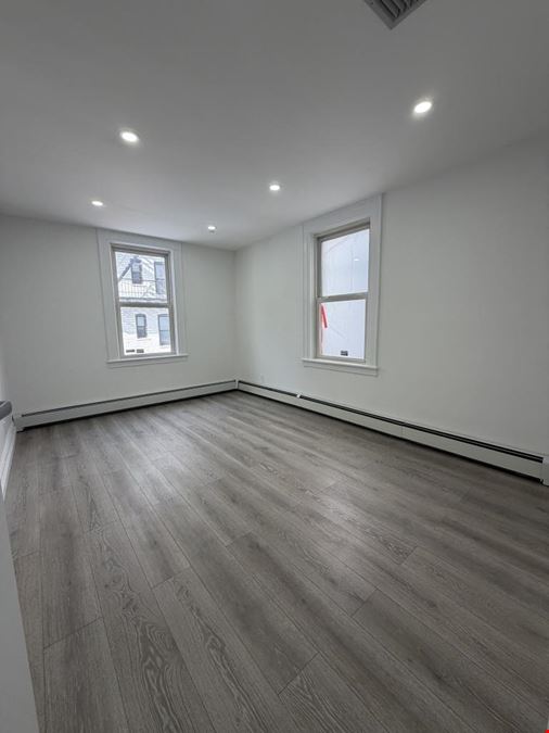3084 Brighton 13 St