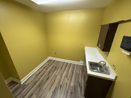 224 W Main St # 100
