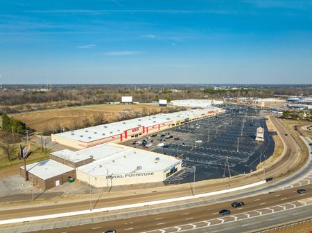 Retail space for Rent at Perimeter Center in Memphis