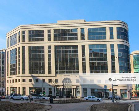 Commercial space at One Courthouse Metro in Arlington