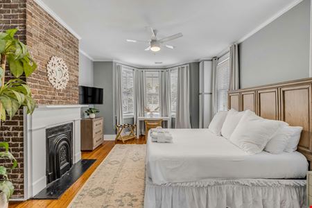 Short Term Rental Triplex Downtown