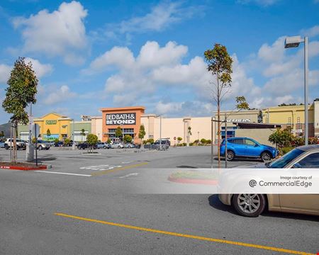 Retail space for Rent at Gellert Marketplace in Daly City