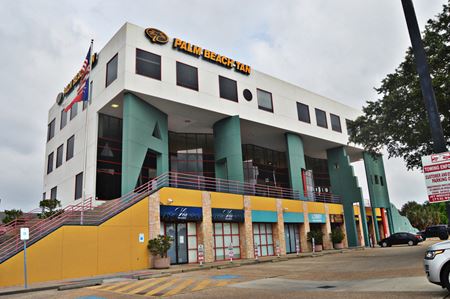 Commercial space at 5959 Richmond Ave. in Houston