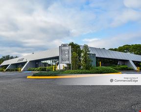 Crossroads North Corporate Park - 1363 Veterans Memorial Hwy