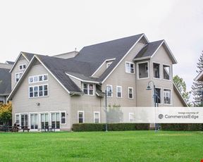 1005 Gravenstein Hwy North