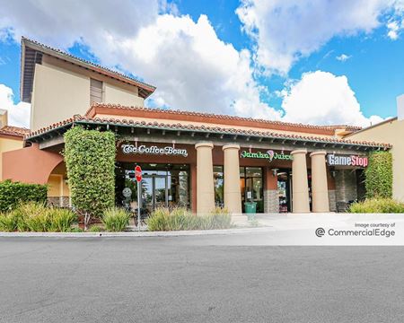 Retail space for Rent at El Paseo Simi in Simi Valley