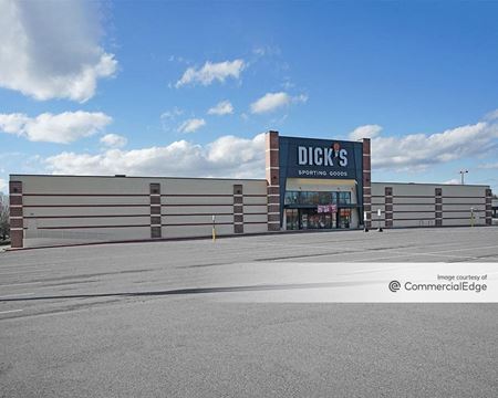 Commercial space at Chatham Station Shopping Center in Ellicott City