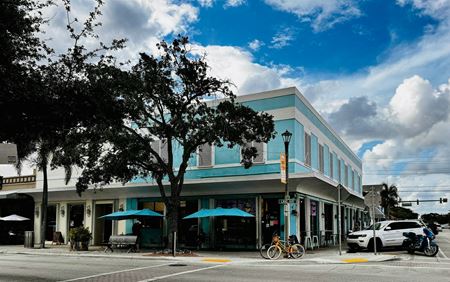 Retail space for Rent at Former Restaurant/Bar Retail Storefront in Vibrant Beach Town in Lake Worth Beach