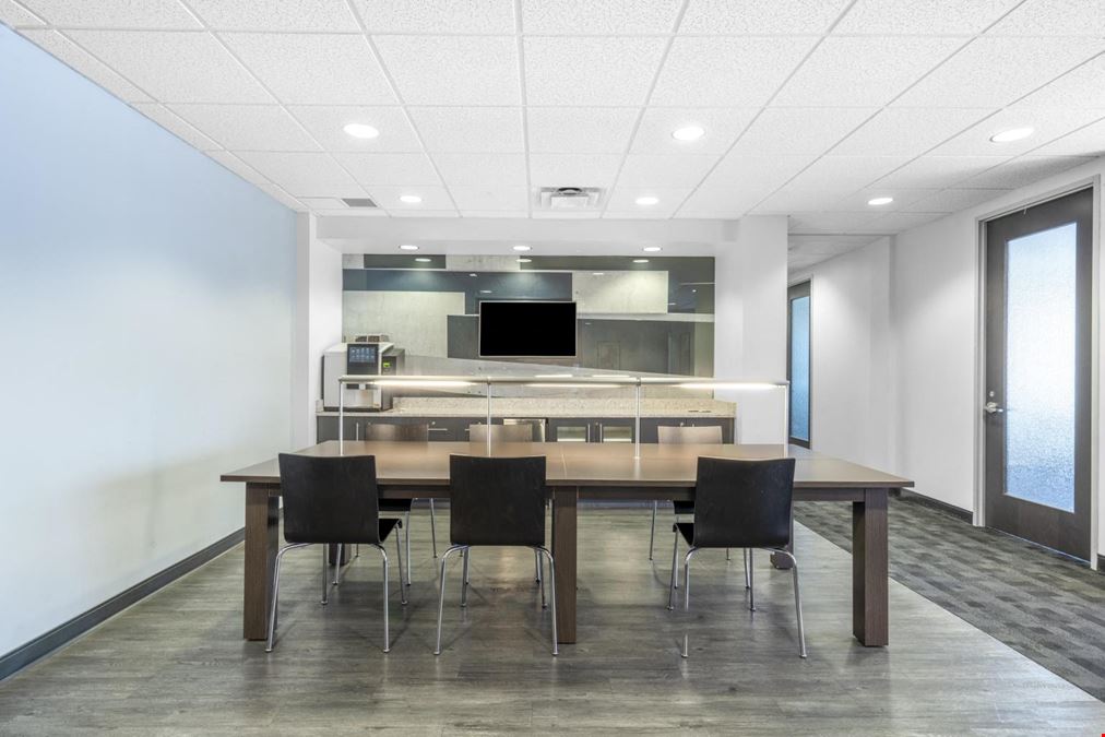 Regus - 500 Marquette Avenue